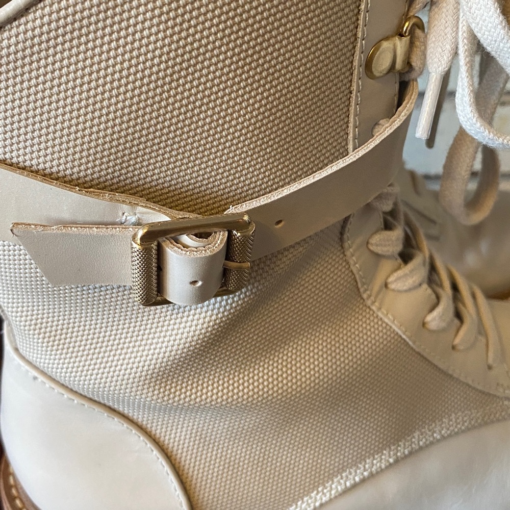 Antonio Melani Leather cream color Lace Up Lug Sole Combat Boots - Picture 3 of 12